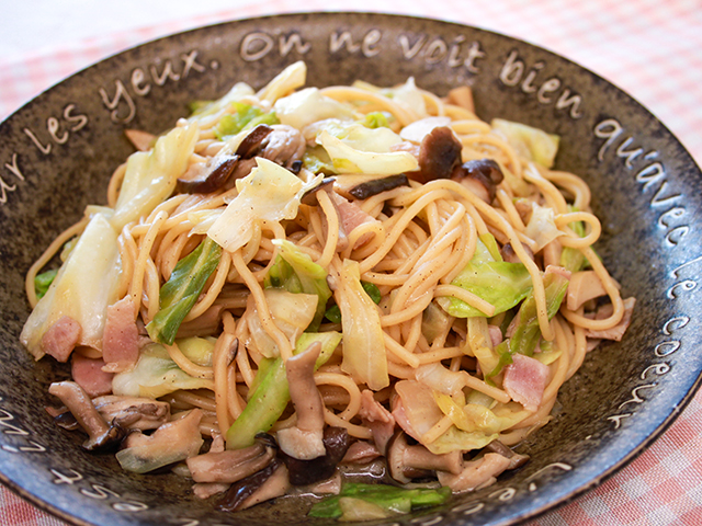 きのことキャベツのバター醤油パスタ